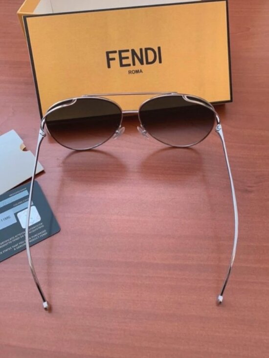 Fendi Aviator Sunglasses with Gold-Tone Metal Frame and Gradient Lenses main image 6